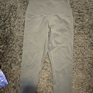 90 degree 7/8 length leggings size medium